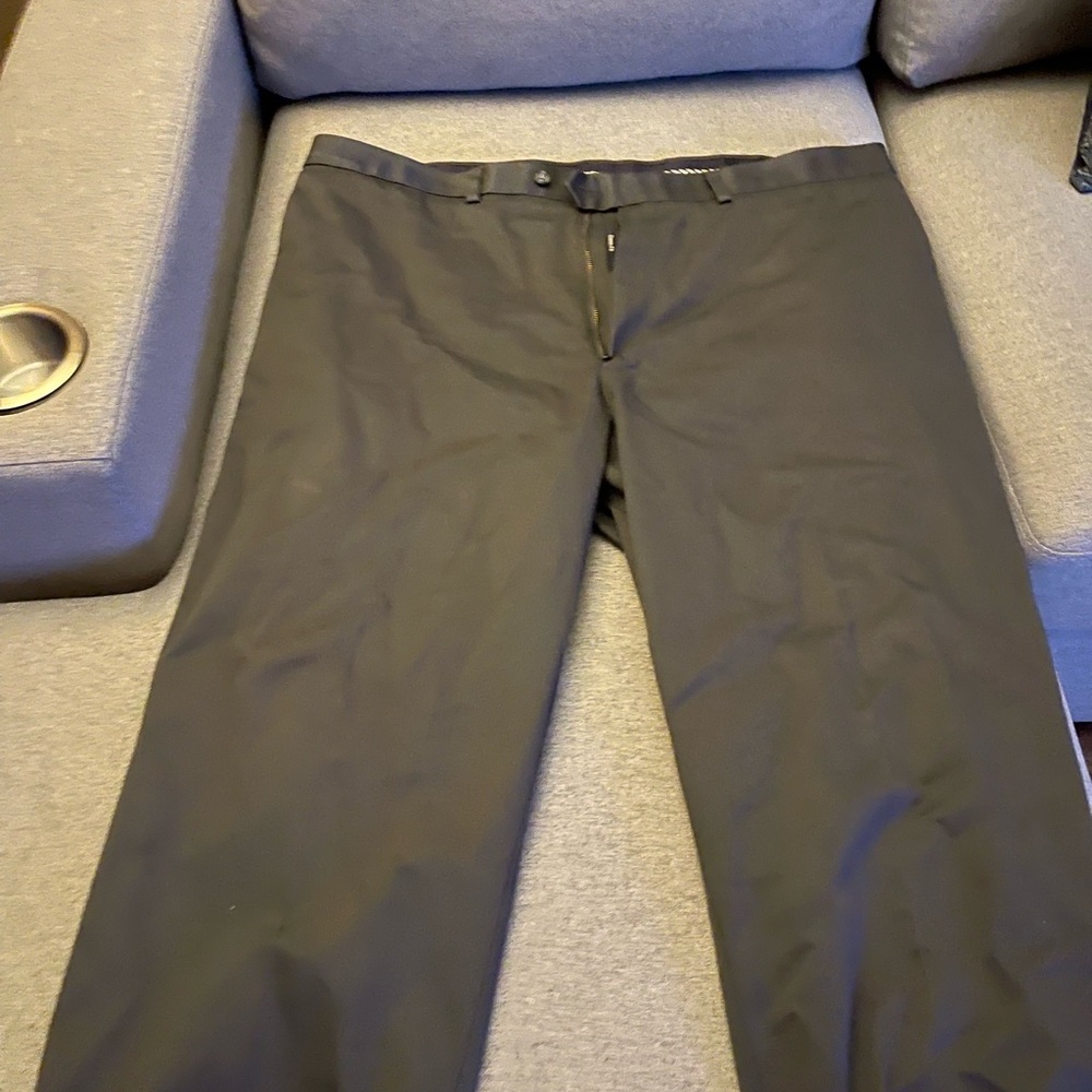 Roundtree and Yorke gray chinos